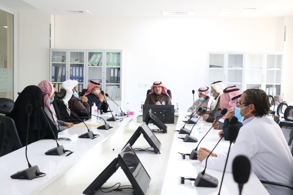 مدير صحة الحدود الشمالية المكلف يلتقي بالقيادات الصحية في قطاع طريف الصحي ويتفقد المشاريع