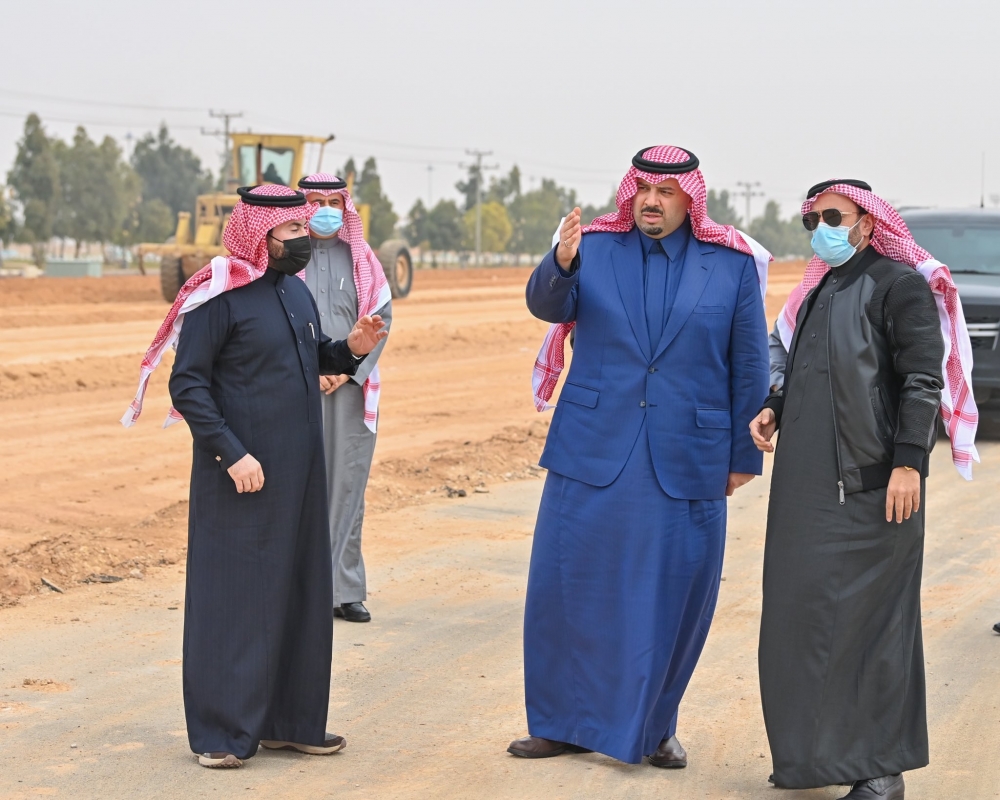 سمو الأمير فيصل بن خالد بن سلطان يوجه بربط شارع الستين برفحاء بطريق قرية لينه التاريخية
