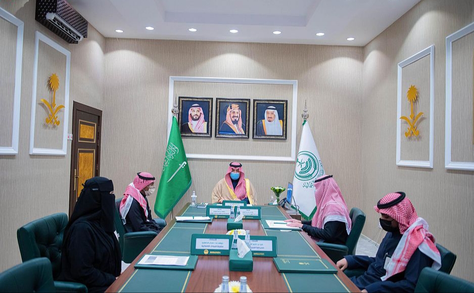 سمو أمير الحدود الشمالية يرأس اجتماع الخطة التحسينية للشؤون الصحية بالمنطقة