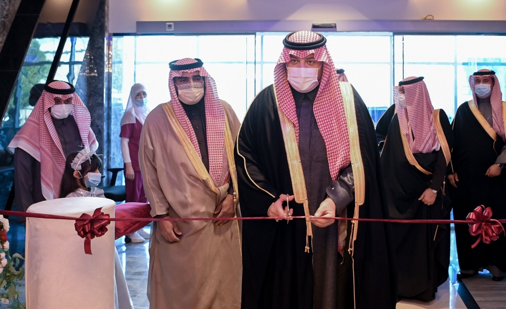 سمو أمير منطقة الحدود الشمالية يفتتح مبنى مجمع رفحاء الطبي