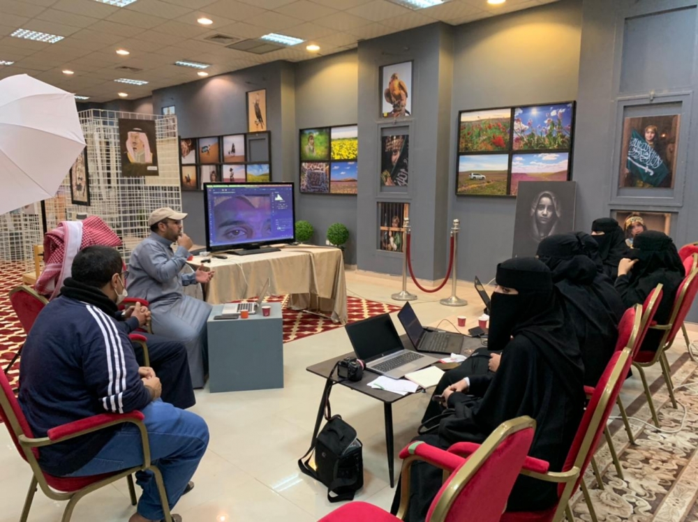 المساء الفوتوغرافي يواصل فعالياته الأسبوعية بجمعية الثقافة والفنون بالحدود الشمالية