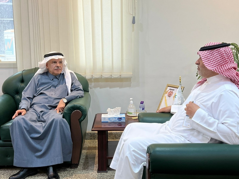 مدير فرع الموارد البشرية بمنطقة الحدود الشمالية يستقبل رئيس مجلس الجمعيات بالمملكة
