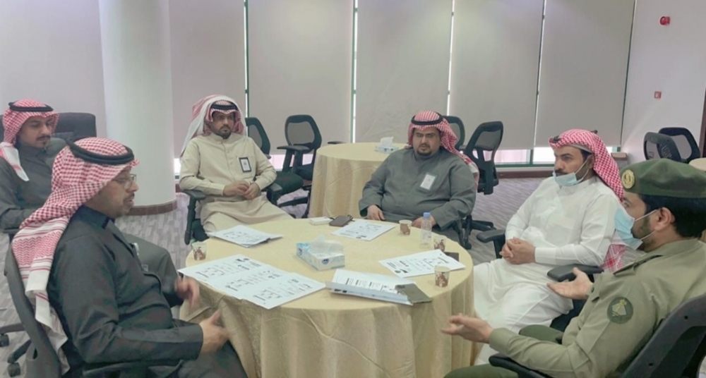 ضمان طريف يعقد اجتماع للجان الرقابة والتمكين