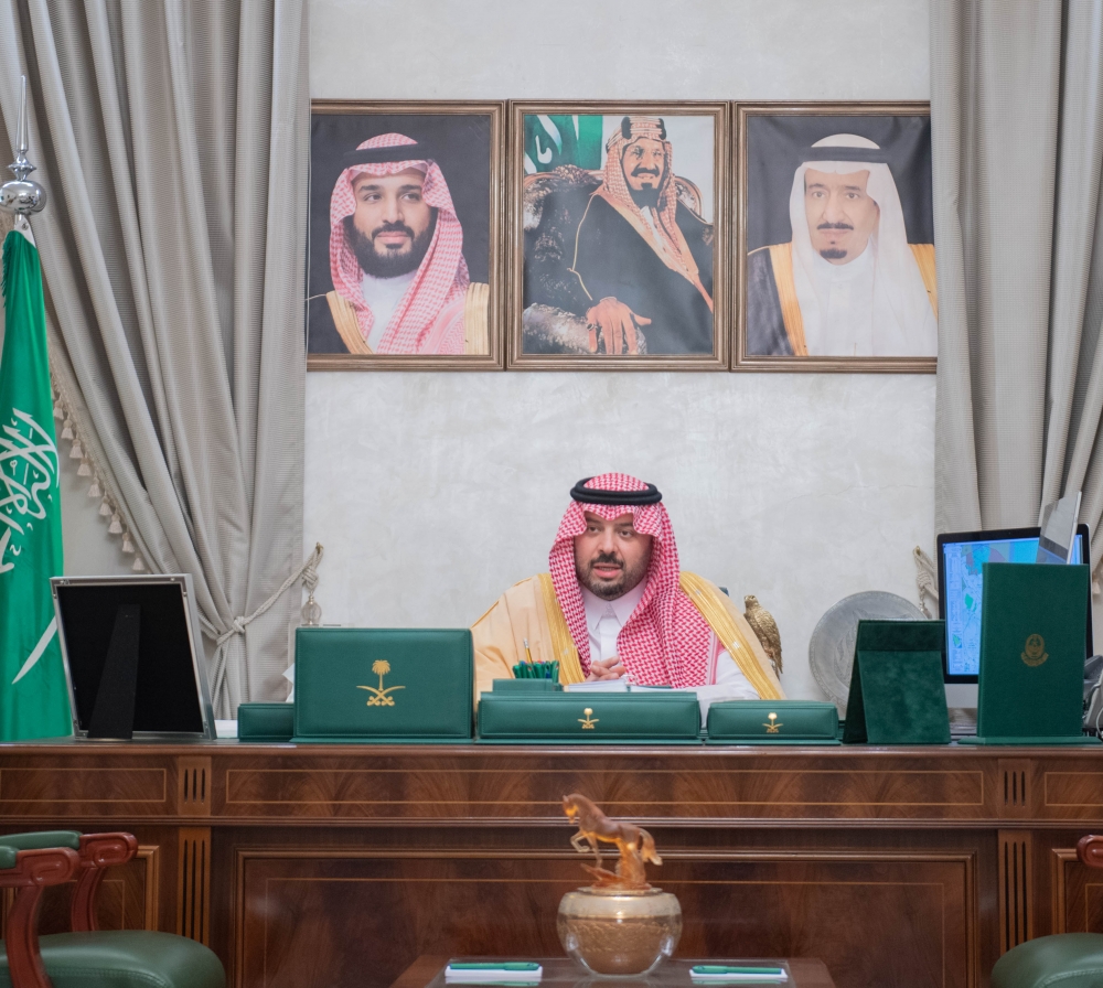 سمو أمير منطقة الحدود الشمالية يستقبل منسوبي الإمارة المهنئين بشهر رمضان