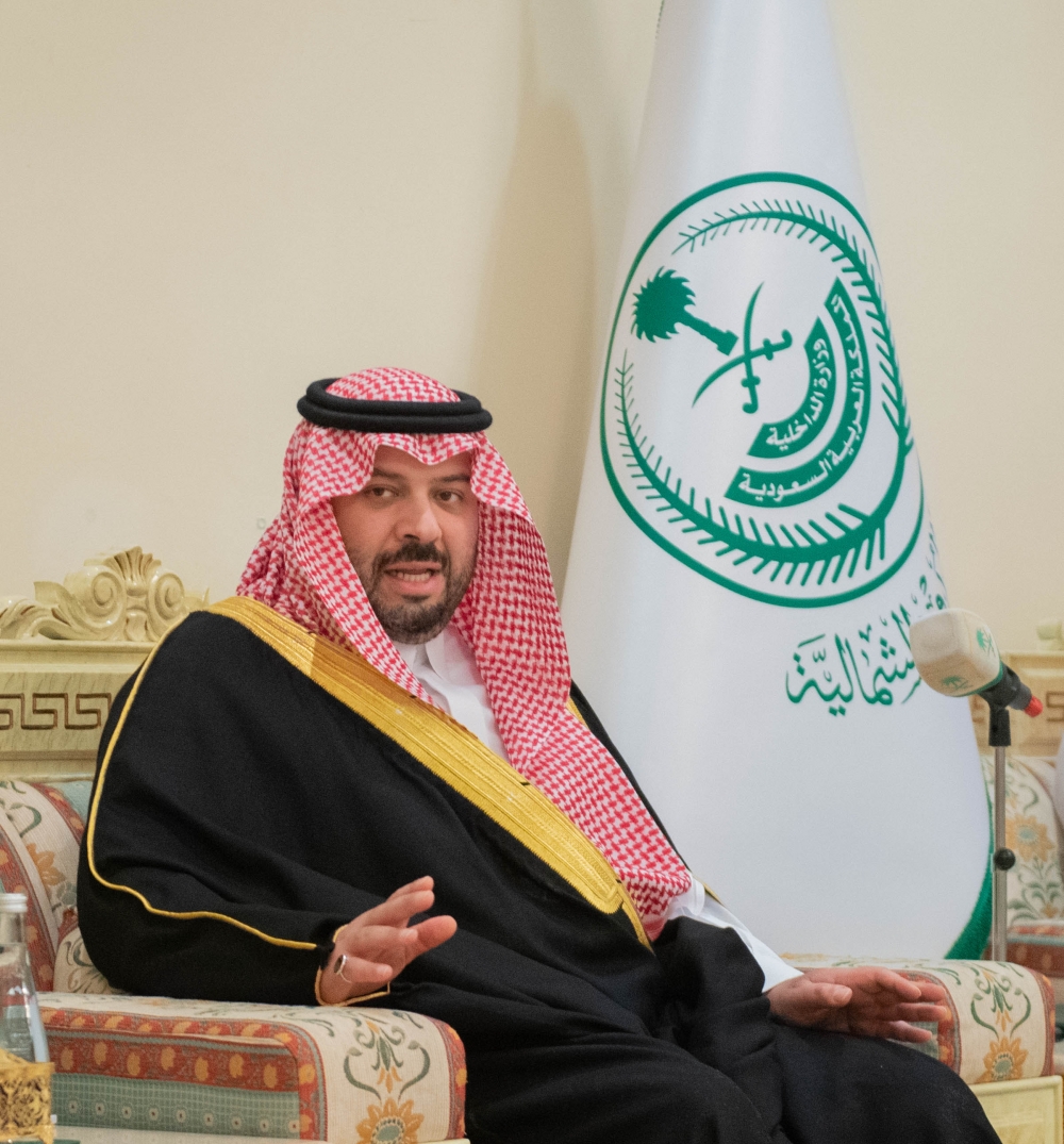 سمو أمير الحدود الشمالية يقيم حفل إفطار لمسؤولي الجهات الحكومية ومشايخ وأهالي المنطقة