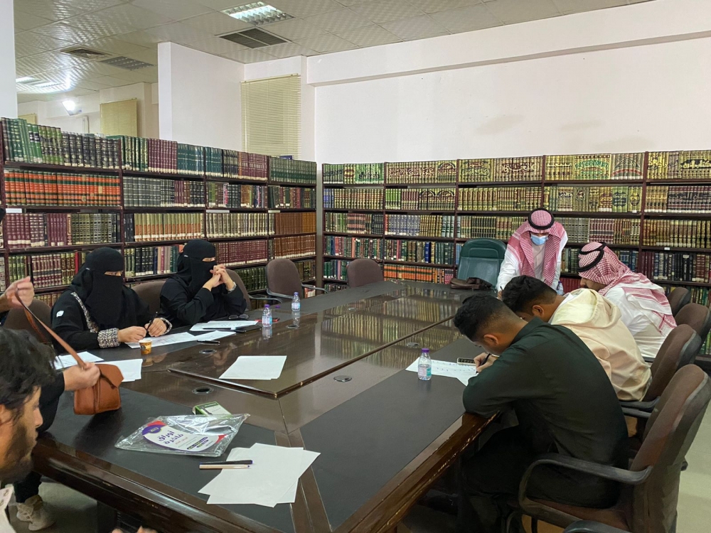 جمعية الثقافة والفنون بالحدود الشمالية تقيم ورشة عمل في الخط العربي