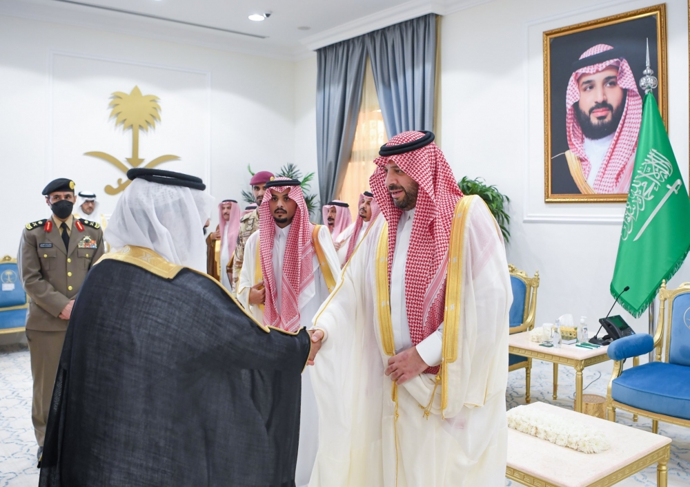 سمو أمير منطقة الحدود الشمالية يستقبل المهنئين بمناسبة عيد الفطر المبارك
