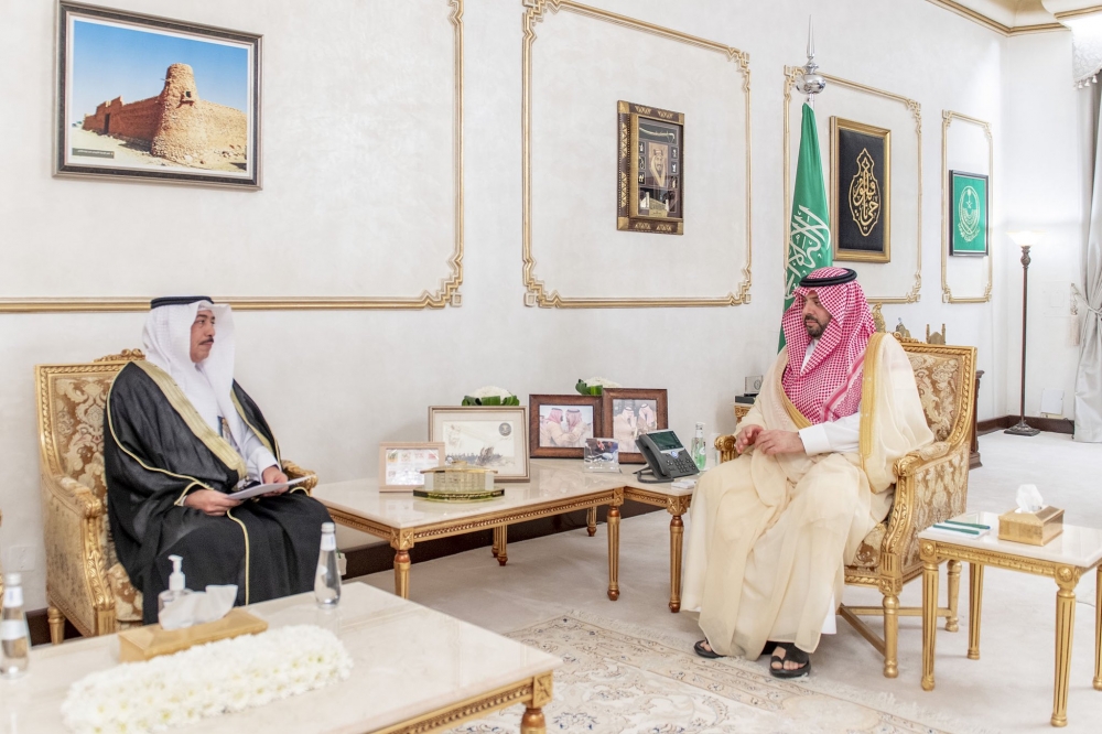 سمو أمير الحدود الشمالية يتسلم تقريراً عن أعمال الشركة السعودية للكهرباء