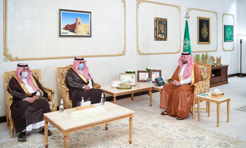 سمو أمير الحدود الشمالية يستقبل رئيس مجلس الجمعيات الأهلية بالمنطقة