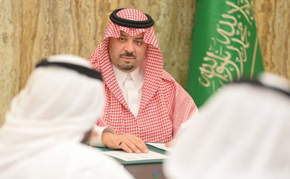 سمو الأمير فيصل بن خالد بن سلطان يستقبل الأمين العام لمؤسسة الإسكان التنموي الأهلية