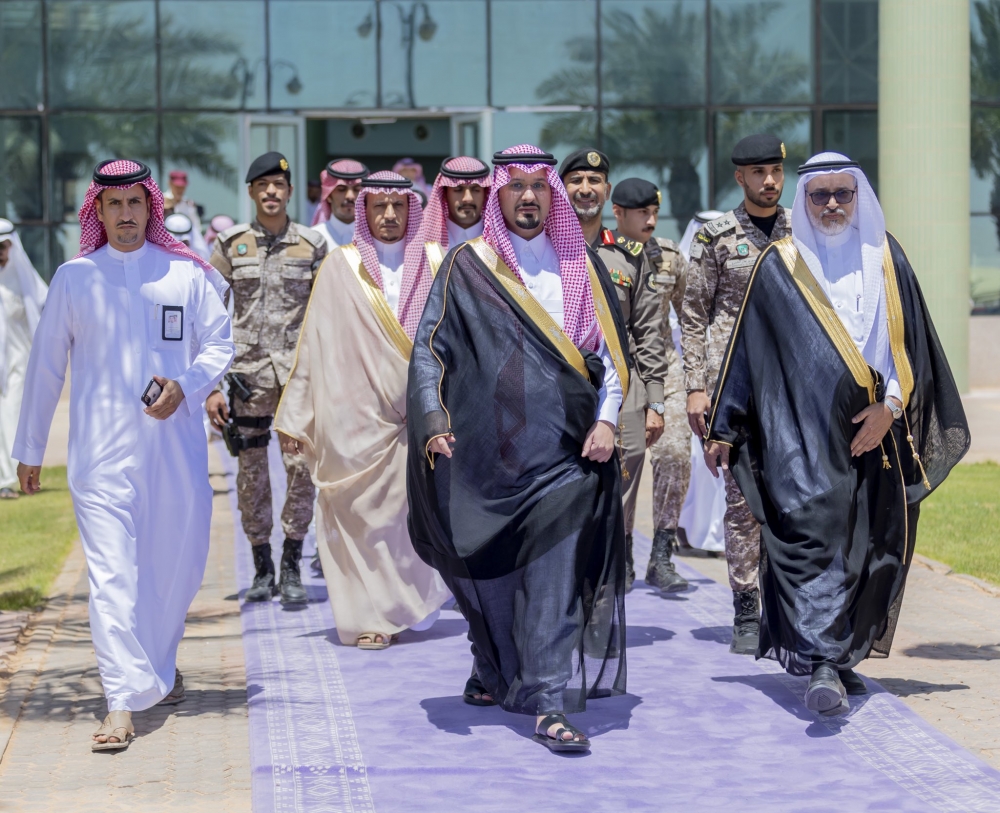 سمو الأمير سعود بن عبدالرحمن يتفقد جامعة الحدود الشمالية