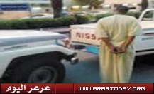 عربي يهرب من كفيله ويقيم علاقة غير شرعية مع خادمة آسيوية حتى حملت منه سفاحاً