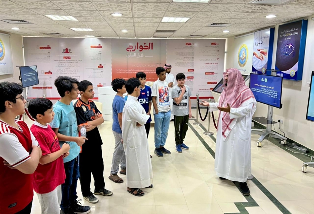 المعرض التوعوي في هيئة الأمر بالمعروف بالقصيم يستقبل طلاب المدارس وجامعة الراجحي