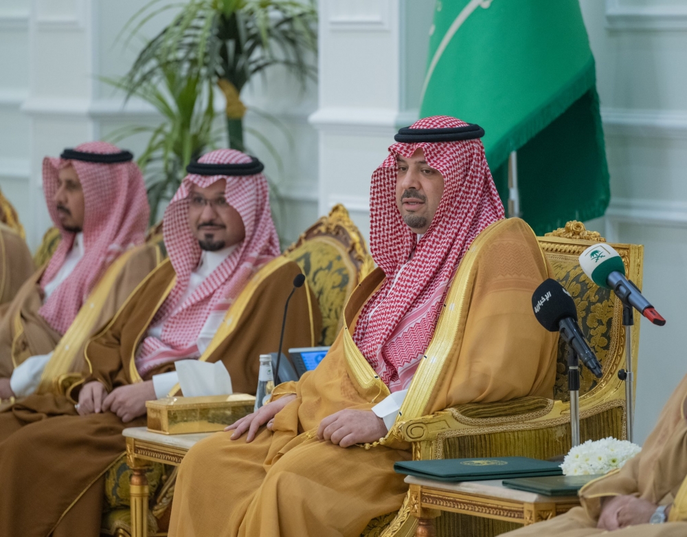 سمو أمير الحدود الشمالية يكرّم المشاركين في احتفالات اليوم الوطني 92