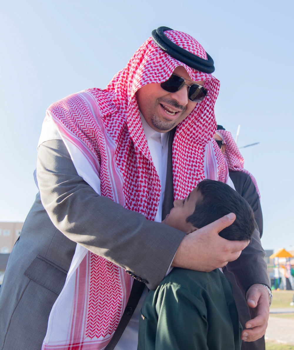 سمو أمير الحدود الشمالية يتفقّد حديقة الأطفال بمحافظة طريف