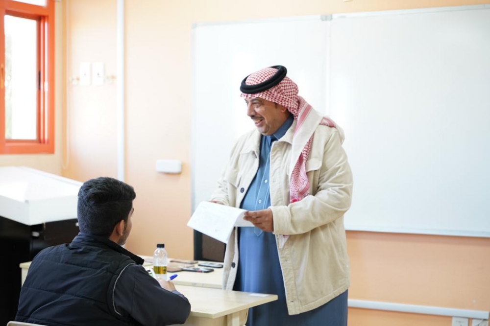 مدير إدارة الإشراف التربوي بتعليم الحدود الشمالية الأستاذ محمد داوود العطيوي يقوم بزيارة عدد من مدارس محافظة طريف ويعقد لقاء بمكتب التعليم بالمحافظة