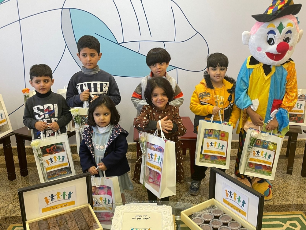 فرع وزارة المواد البشرية والتنمية الإجتماعية بالحدود الشمالية يحتفل باليوم الطفل العالمي