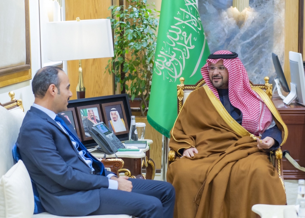 سمو نائب أمير منطقة الحدود الشمالية يستقبل مدير التدريب التقني والمهني بالمنطقة