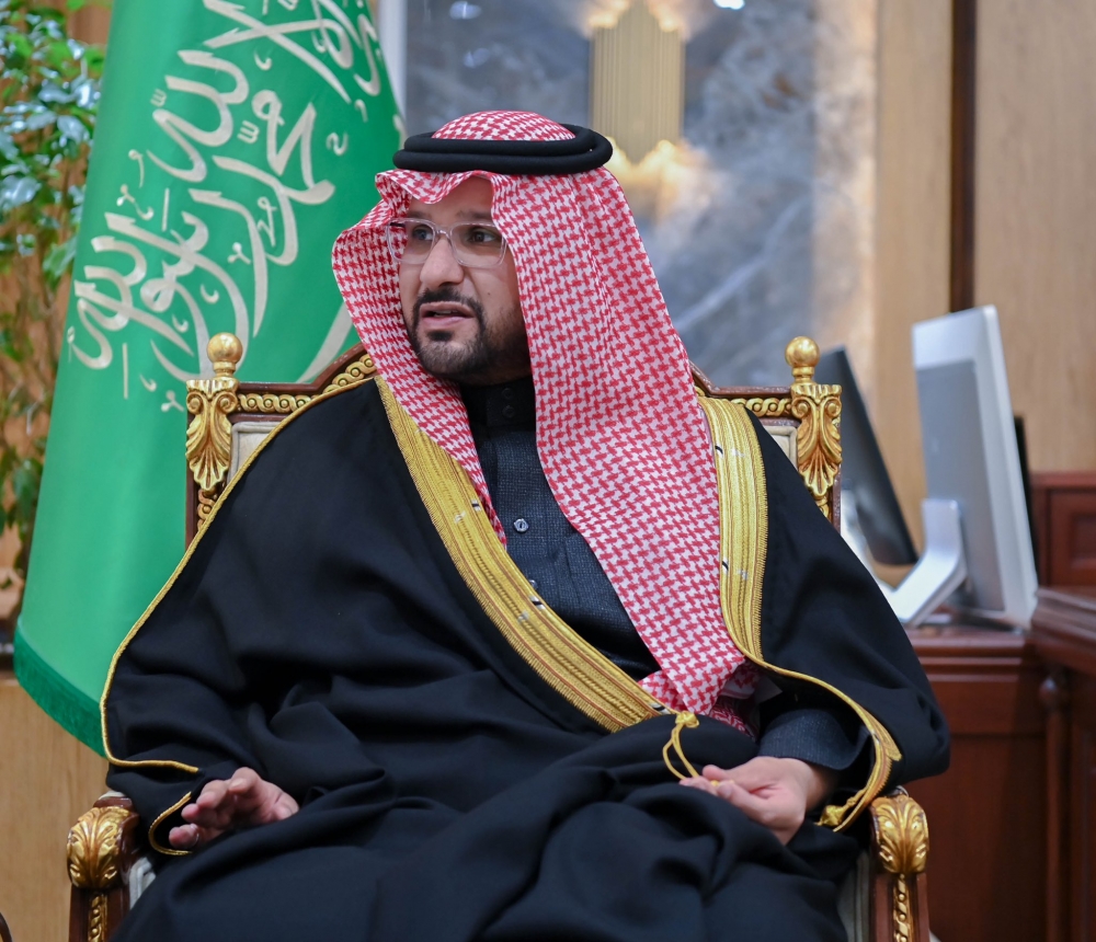 سمو نائب أمير منطقة الحدود الشمالية يطلع على دور وأعمال لجان التعديات