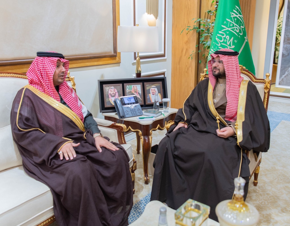 سمو نائب أمير الحدود الشمالية يستقبل مدير جمرك جديدة عرعر