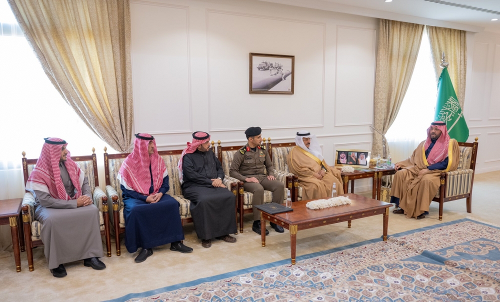 سمو أمير الحدود الشمالية يطلع على جهود المركز الوطني لتنمية الغطاء النباتي