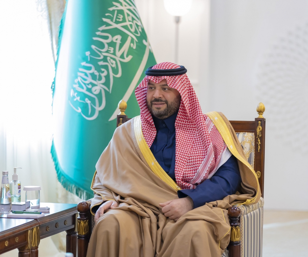 سمو أمير الحدود الشمالية يلتقي رؤساء الجمعيات الخيرية بمحافظة رفحاء