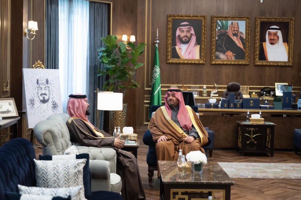 سمو أمير الحدود الشمالية يستقبل مدير فرع ديوان المحاسبة المعين حديثاً