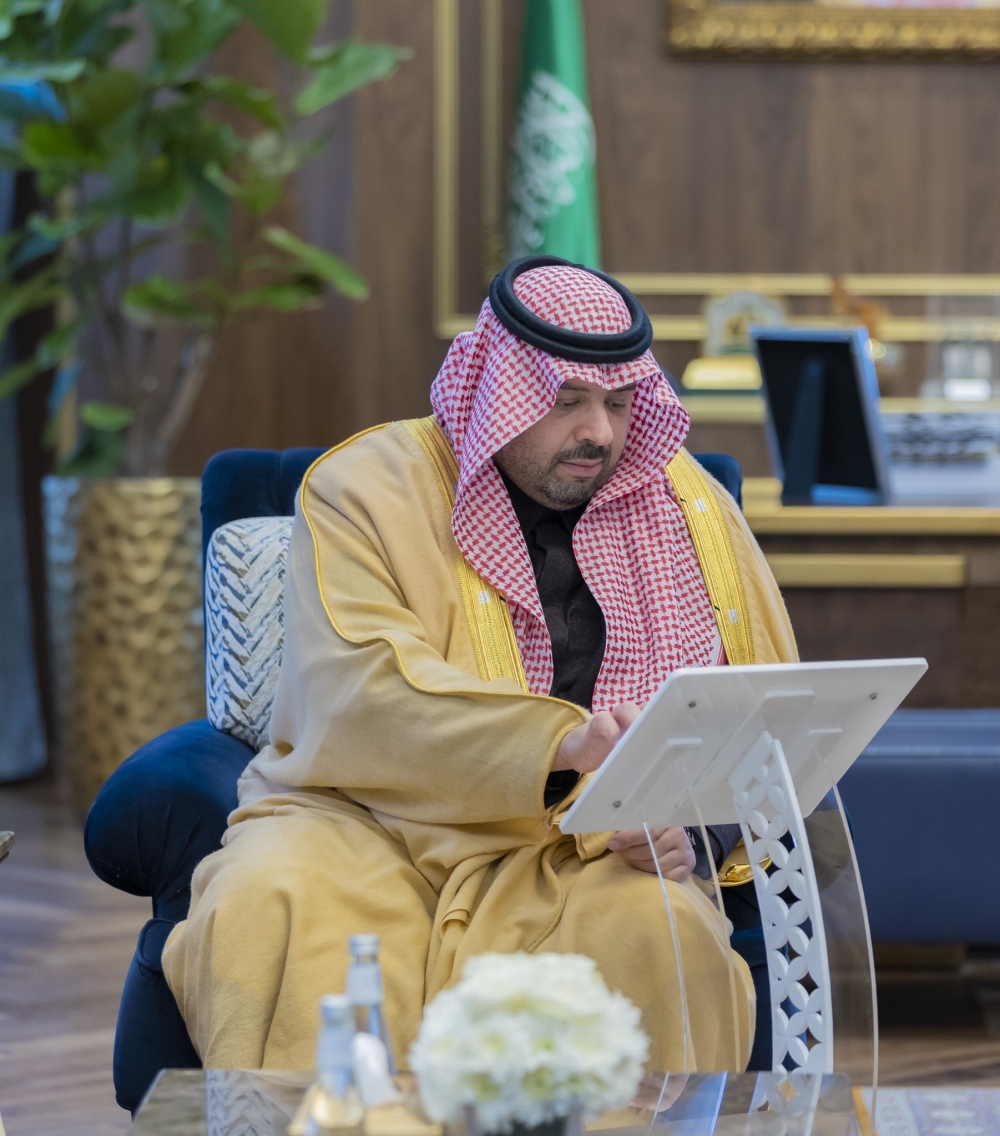 سمو أمير الحدود الشمالية يدشّن مسابقة حملة التوعية المرورية