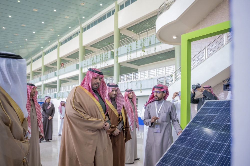 كرسي سمو الأمير فيصل بن خالد بن سلطان بجامعة الحدود الشمالية يدعم عشرين بحثًا علميًا لدراسات الطاقة المتجددة وتطبيقاتها