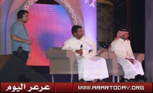 ابن سمار يعد جمهور مسابقة \"شاعر الملك\" باكتشاف مواهب وتركي العجمة \"يرمي\" الشماغ !!