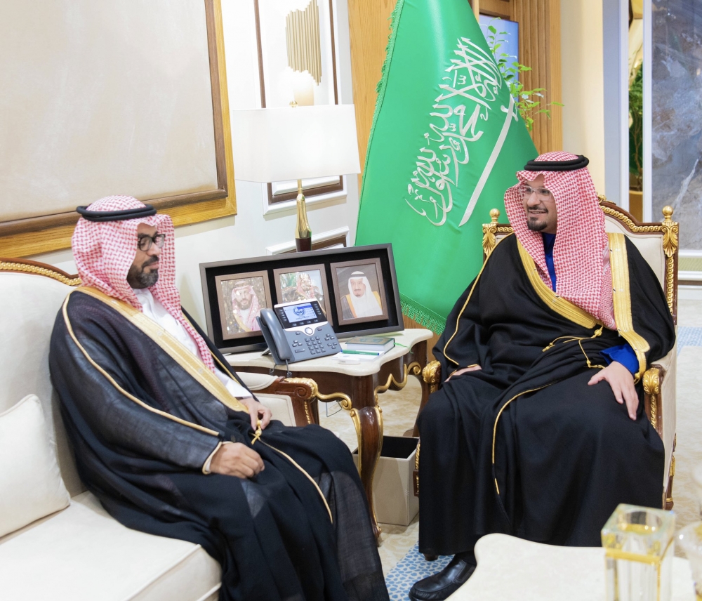 سمو نائب أمير الحدود الشمالية يستقبل أمين المنطقة