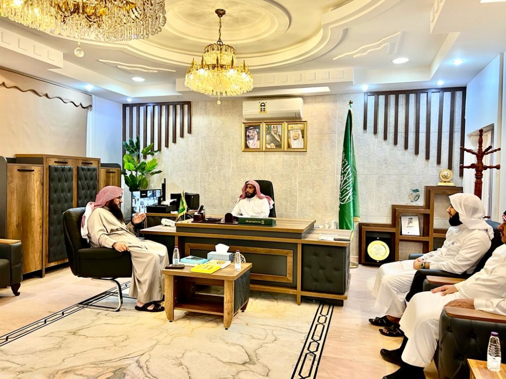 مدير فرع وزارة الشؤون الإسلامية بالحدود الشمالية يقوم بزيارة لفرع الإفتاء بالمنطقة