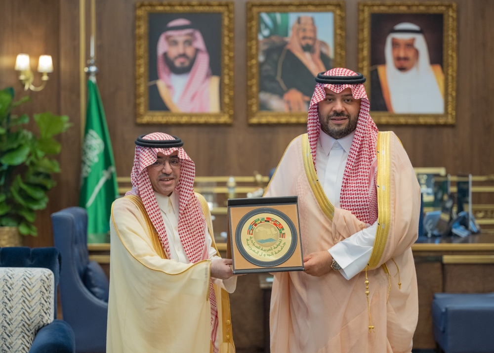 سمو أمير الحدود الشمالية يستقبل رئيس المنظمة العربية للسياحة
