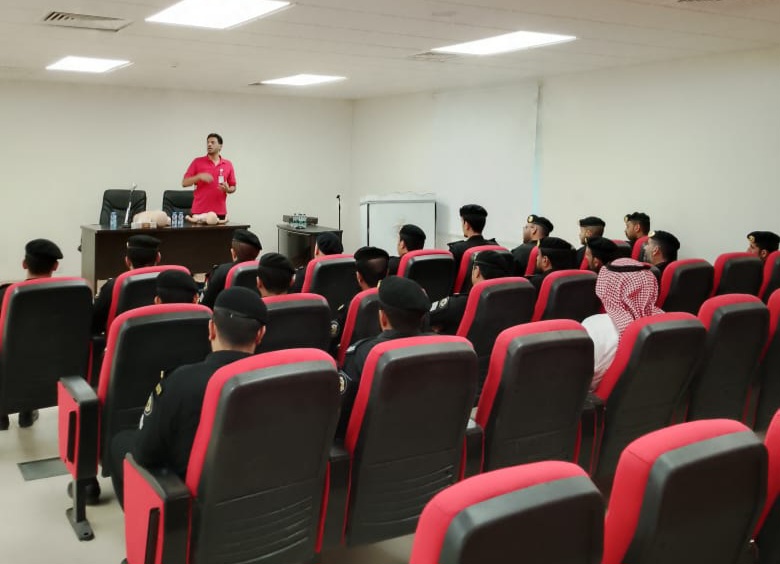فرع هيئة الهلال الأحمر السعودي بالحدود الشمالية ينفذ برنامج تدريبي تحت شعار