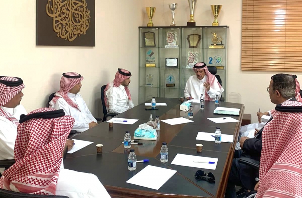 مدير الإشراف التربوي بتعليم الحدود الشمالية الأستاذ محمد داوود العطيوي يعقد لقاء بعدد من وكلاء المدارس