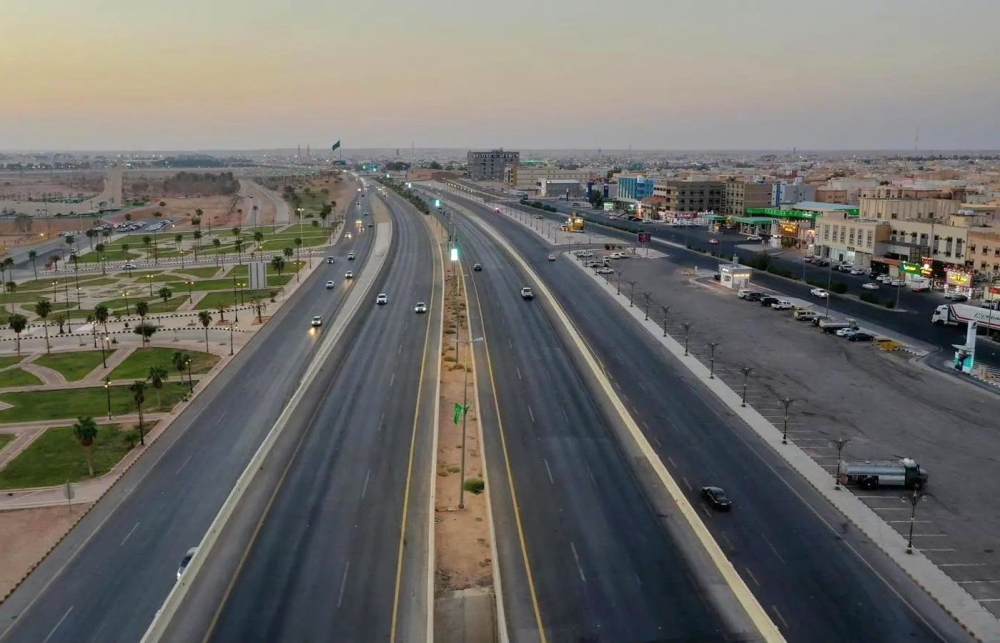 شبكة طرق تعزز التبادل التجاري وتخدم ضيوف الرحمن شمال المملكة