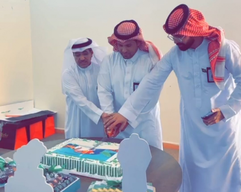 فرع وزارة النقل والخدمات اللوجستية بمنطقة الحدود الشمالية يقيم احتفالاً بمناسبة اليوم الوطني الـ 93