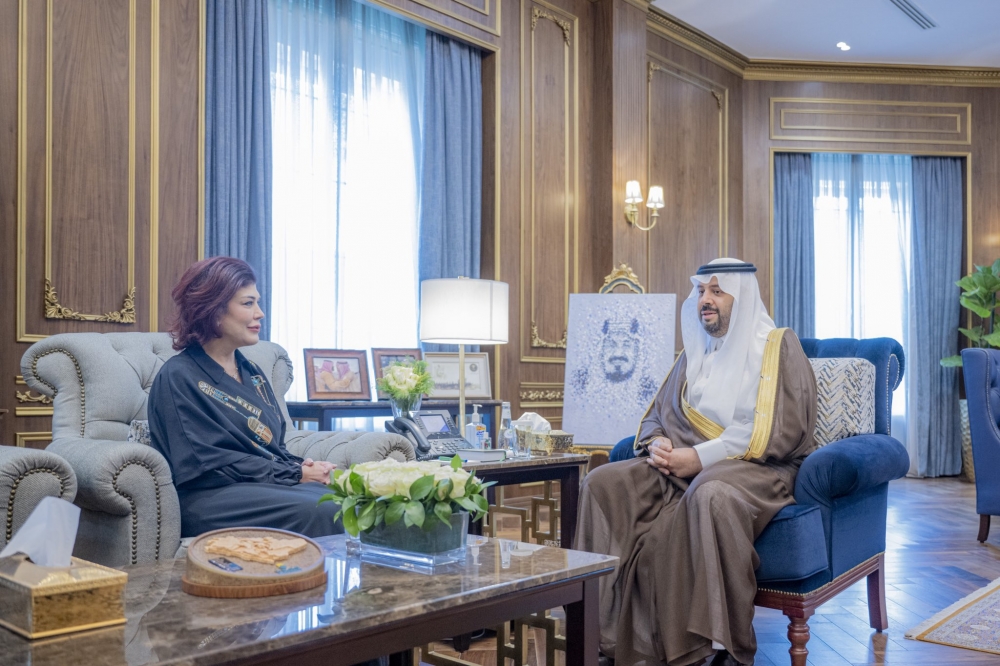 سمو أمير منطقة الحدود الشمالية يستقبل سفيرة جمهورية العراق لدى المملكة