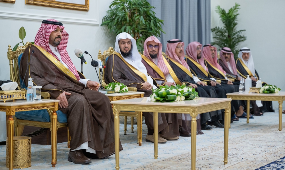 سمو أمير منطقة الحدود الشمالية يستقبل المواطنين في جلسته الأسبوعية