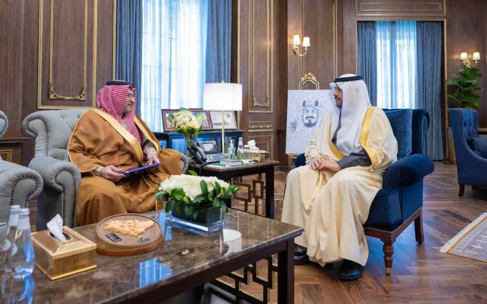 أمير الحدود الشمالية يتسلم التقرير الختامي لشركة الاتصالات السعودية بالمنطقة