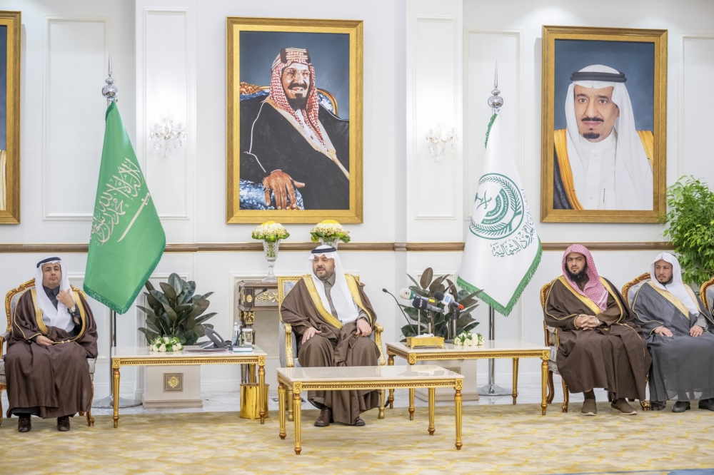 سمو أمير الحدود الشمالية يستقبل المواطنين في جلسته الأسبوعية