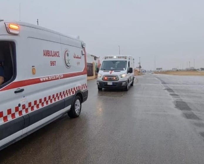 الهلال الأحمر بالحدود الشمالية يرفع مستوى جاهزية الفرق الإسعافية بسبب التقلبات الجوية