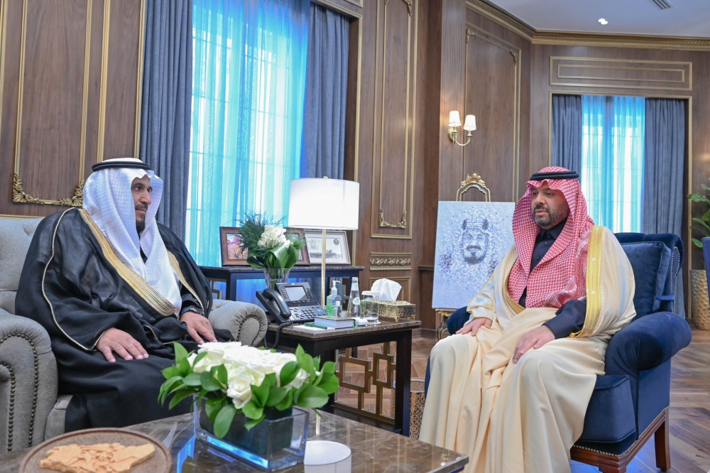 سمو أمير الحدود الشمالية يستقبل مدير فرع وزارة الشؤون الإسلامية بالمنطقة المعين حديثًا