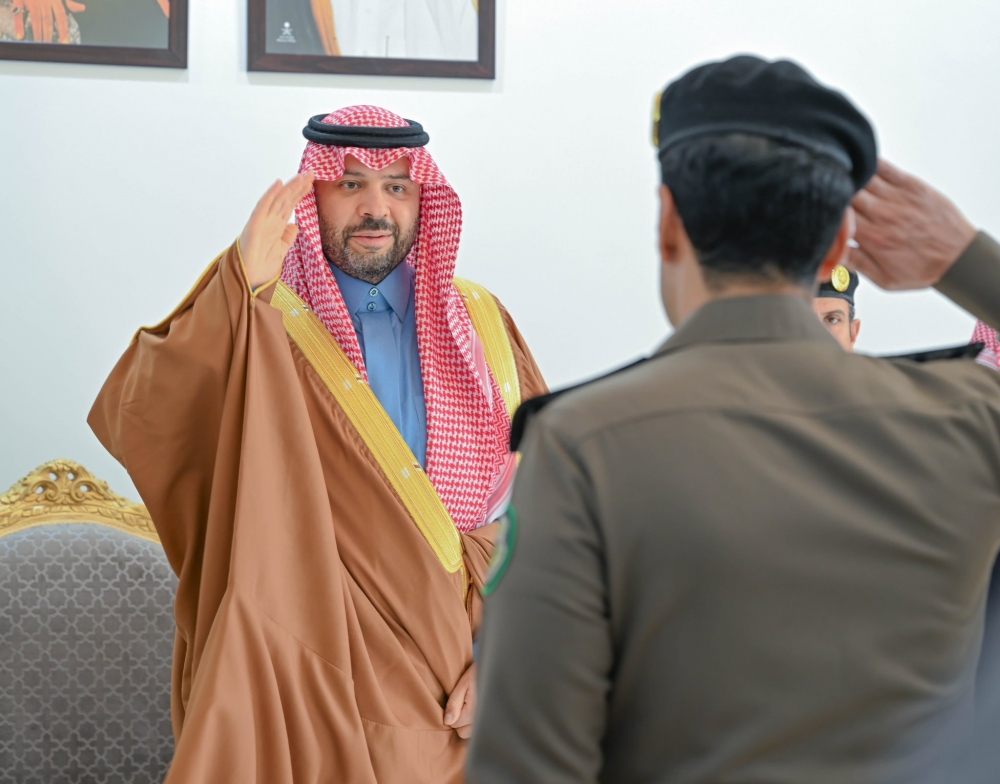 سمو أمير منطقة الحدود الشمالية يستقبل قيادات القطاعات الأمنية والعسكرية بالمنطقة
