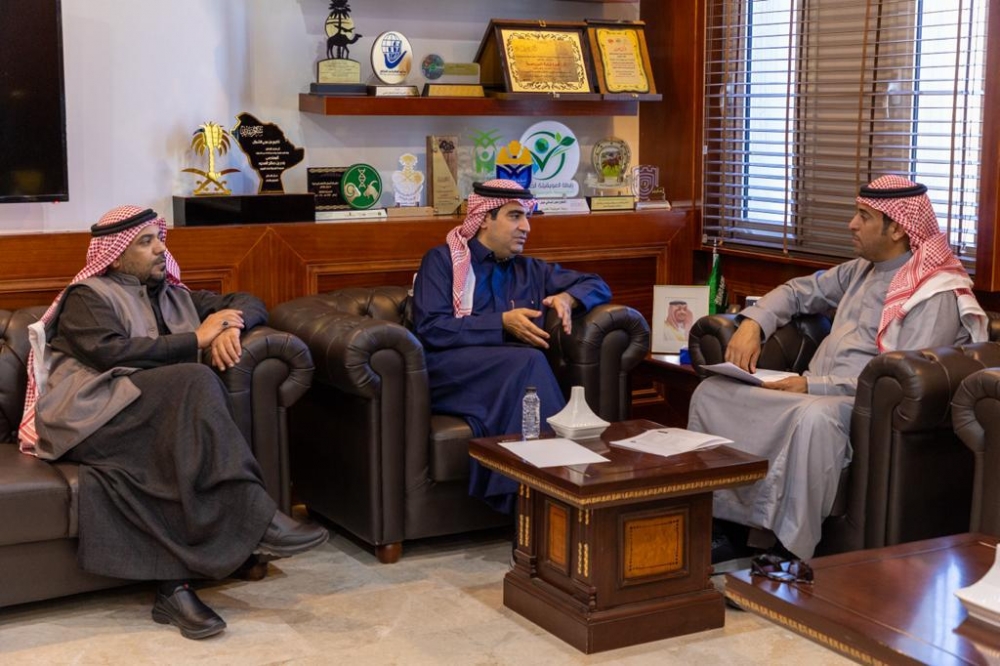 مدير فرع وزارة البيئة والمياه والزراعة بالحدود الشمالية يستقبل وكيل أمانة المنطقة للخدمات