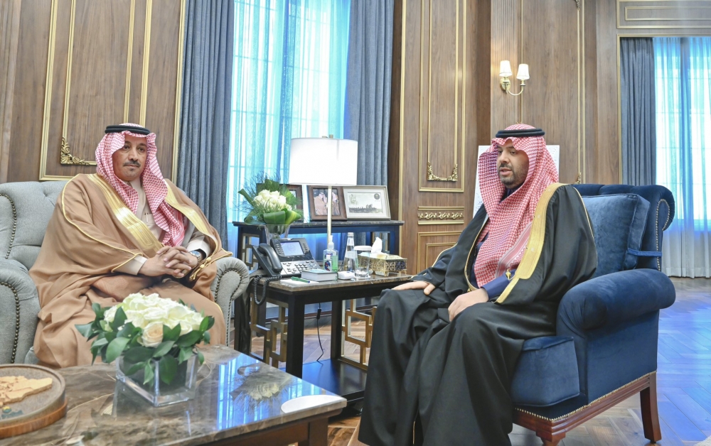 سمو أمير منطقة الحدود الشمالية يستقبل مدير فرع وزارة الرياضة بالمنطقة المعين حديثا