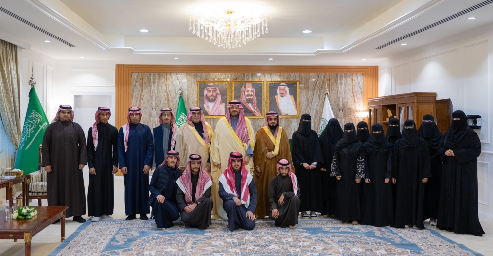 سمو أمير منطقة الحدود الشمالية يطلع على أهم الأعمال التطوعية للشباب بمحافظة رفحاء