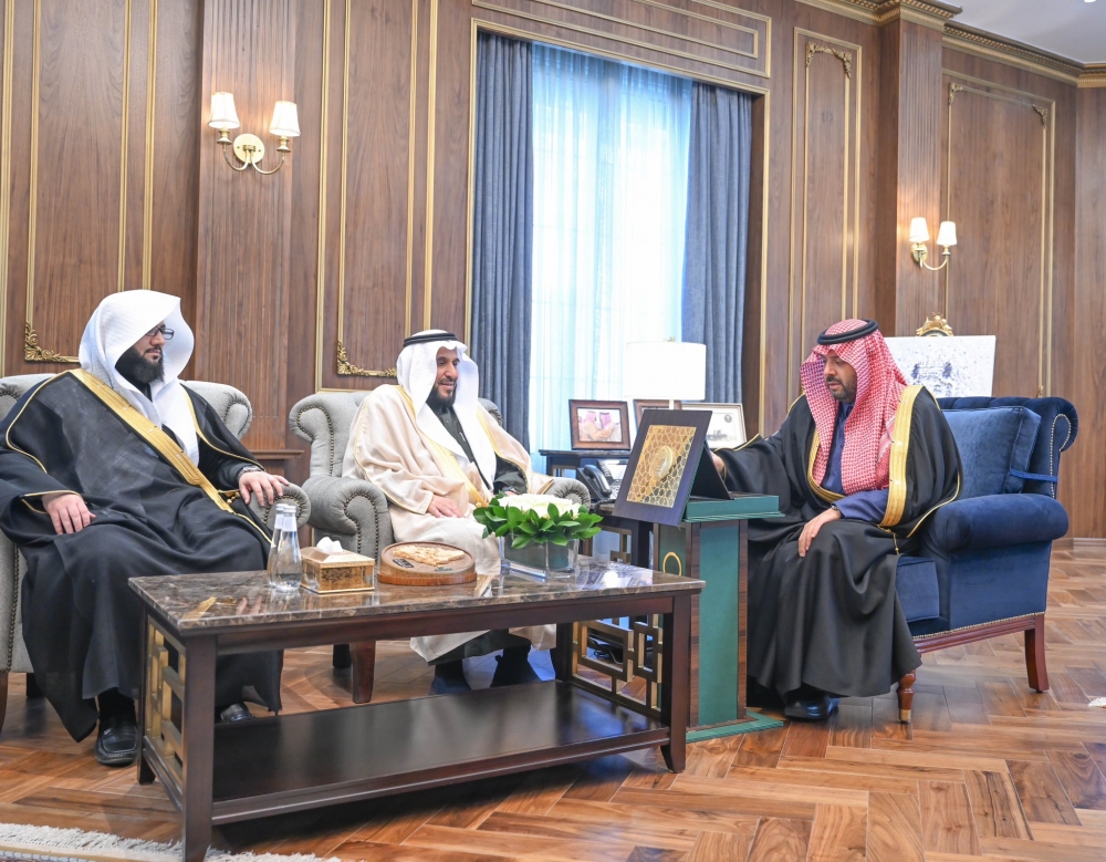 سمو أمير منطقة الحدود الشمالية يدشن برامج ومبادرات الشؤون الإسلامية المصاحبة ليوم التأسيس بعنوان