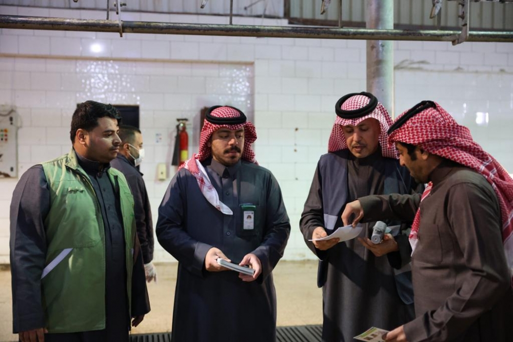 صحة الحدود الشمالية وفرع وزارة البيئة والمياه والزراعة بالمنطقة ومركز وقاء يطلقون حملة توعوية ضد الأمراض المعدية في أسواق الماشية بعرعر