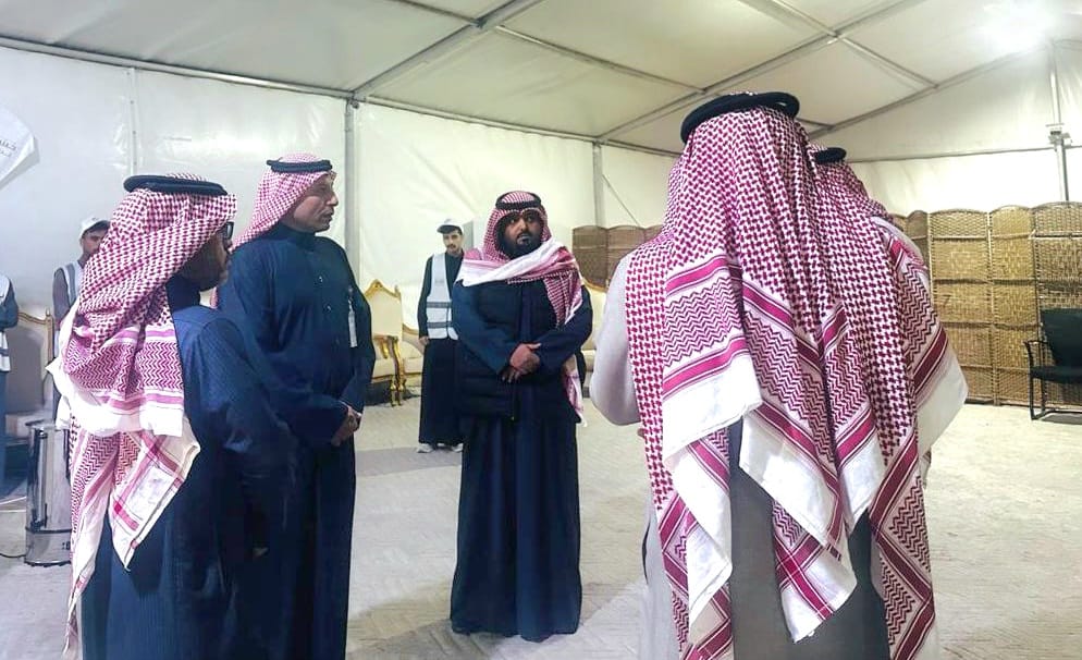 مساعد مدير فرع وزارة الموارد البشرية لقطاع التنمية بالحدود الشمالية يتفقد سير عمل المتطوعين والمتطوعات بمنفذ جديدة عرعر